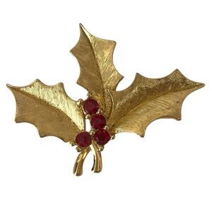 Vintage Trifari Gold Tone Leaves Red Rhinestone Brooch Fashion Costume Jewelry